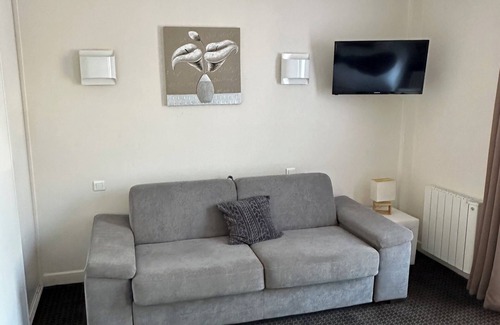Aurillac Hotel | Square Hotel