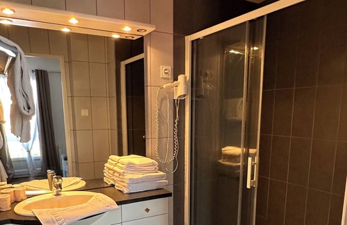 Aurillac Hotel | Square Hotel