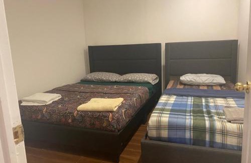 Hurontario House | Square One Mississauga Suite- Attached Bathroom, Walking Transit & Plaza