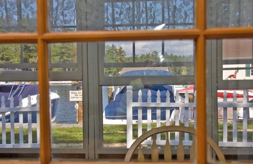 Gilford House | Squaw Lakefront Cottage minutes from Bank of NH Pavilion