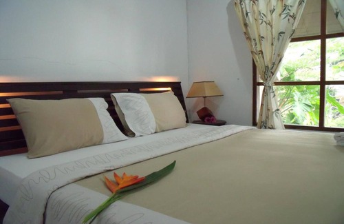 Hat Chao Samran Hotel | Squid Resort