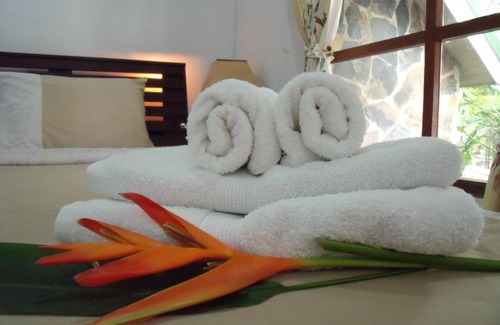 Hat Chao Samran Hotel | Squid Resort