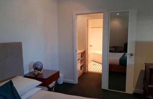 Belmont Hotel | Squid's Ink Motel