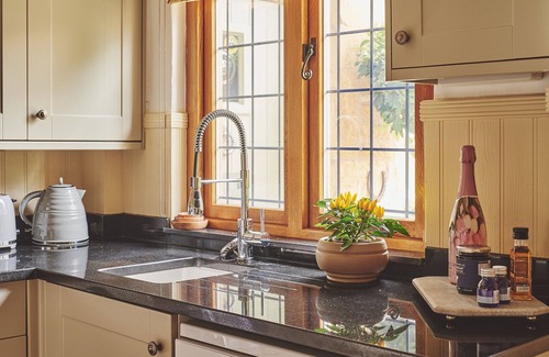 Longborough Cottage | Squirrel Barn