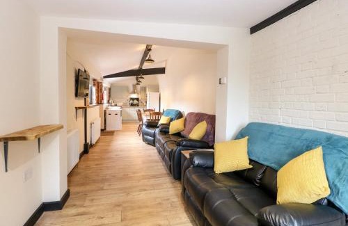 Swafield House | Squirrel Lodge