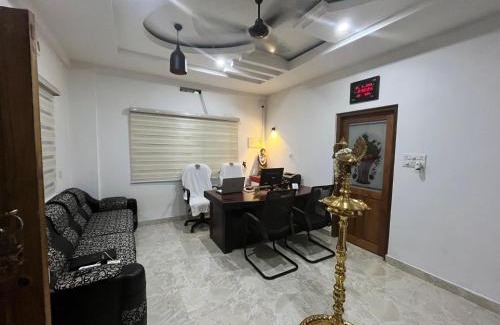 Khattalwada Hotel | SREE CHAKRA Tourist Home Guruvayoor