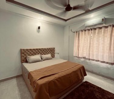 Khattalwada Hotel | SREE CHAKRA Tourist Home Guruvayoor