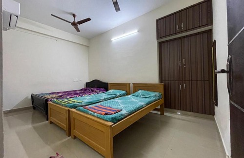 Srirangam Apartment | Sri Nivas