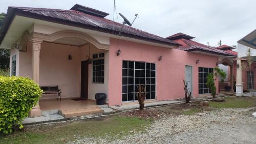 Batu Pahat House | Sri Peserai homestay