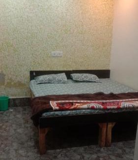 Vrindavan House | Sri Radha Rani Sewa Sadan