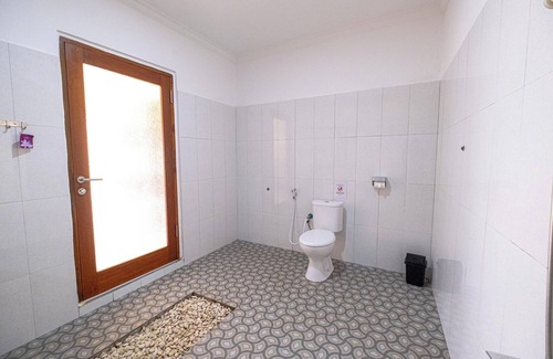 Keramas House | Sriwedari House Keramas