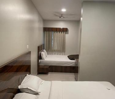 Bangalore City Center Hotel | SS CROWN inn