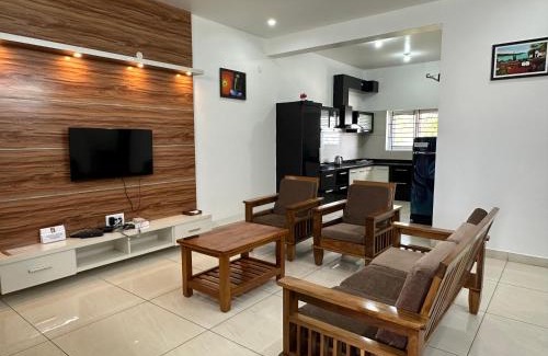 Chikkamagaluru Apartment | SS LUXURY Comforts-Two bedroom
