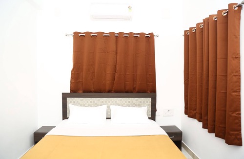Egmore Hotel | SS STAY