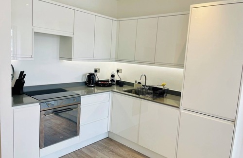 St Albans Apartment | St Albans Spacious 2 bed, 2 bathrooms apartment Family living space Netflix WiFi