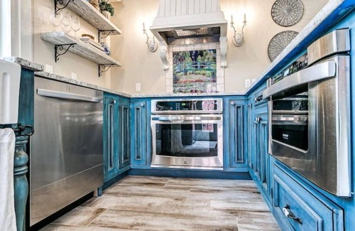 Carlton Landing Cottage | St. Charles Place in Carlton Landing — Prime Location + Golf Cart Included!