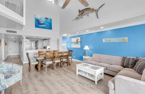 Meadows House | St Croix - Downtown 4x4 Waterfront Penthouse Pool Dock Pet