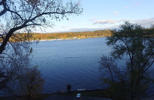 Lakeland House | St. Croix River Home with Private Waterfront