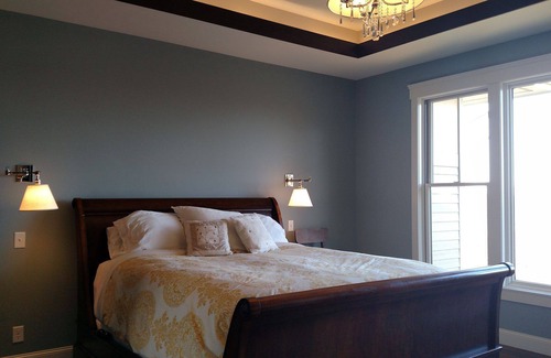 Hudson House | St Croix River Views - Peaceful Neighborhood - Room for 14!