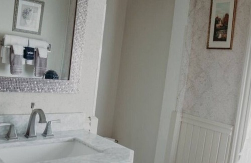 Stillwater Apartment | St. Croix Suite - Aurora Staples Inn
