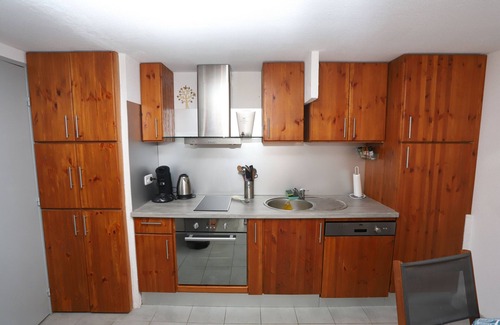 Saint-Cyprien Plage Ski Chalet | St Cyprien beach House with terrace and 2 bikes