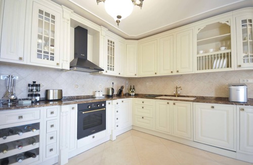 Lucice Apartment | St. George Apartments and Villa with pool