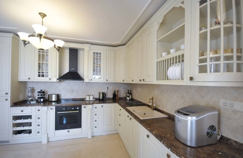 Lucice Apartment | St. George Apartments and Villa with pool