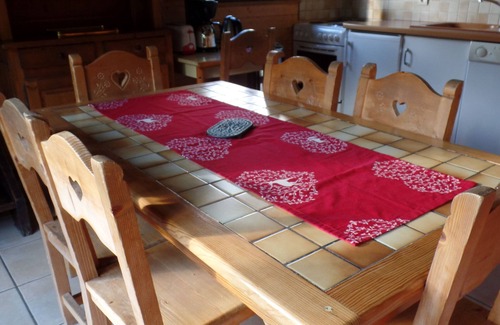 Saint-Gervais-les-Bains Ski Chalet | ST GERVAIS - MONT BLANC HAUTE SAVOIE - SMALL CHARACTER COTTAGE.