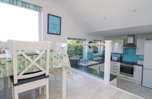 Porthtowan House | ST IVES VIEW, family friendly, luxury holiday cottage in Porthtowan