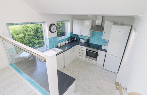 Porthtowan House | ST IVES VIEW, family friendly, luxury holiday cottage in Porthtowan