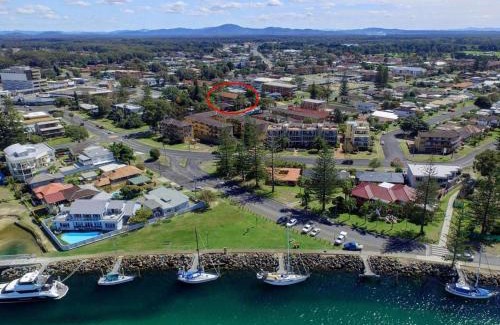 Tuncurry Apartment | St James 6