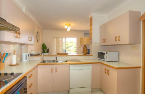 Tuncurry Apartment | St James 6