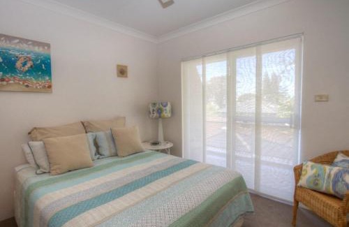 Tuncurry Apartment | St James 6