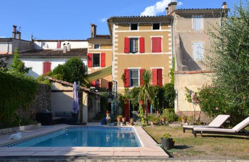 Saint-Jean-du-Gard Apartment | St Jean du Gard : Spacious Apartment with Use of Pool