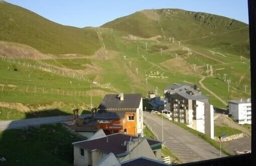 Saint-Lary-Soulan Apartment | St LARY SOULAN, PLA D'ADET apartment at the foot of the slopes, full exposure