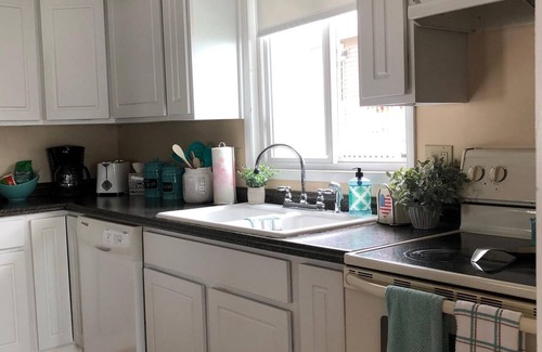 Fishers Landing Cottage | St. Lawrence Riverfront Cottage with Private Dock