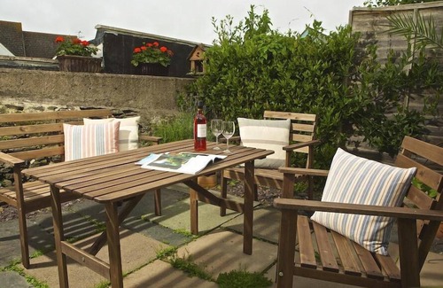 Salcombe Cottage | ST LEONARDS, family friendly, country holiday cottage in Salcombe