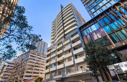 Wollstonecraft Apartment | St Leonards- LN409 Atchison Street - Spacious 1BR + Study with Balcony Parking Near St Leonards Station