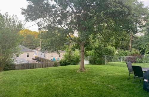 St. Louis House | St Louis Family Friendly Gem in Dogtown