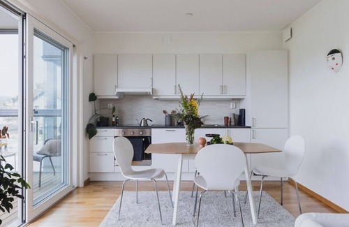 Trondheim Apartment | [ST Olavs - Ntnu 5 Min] Balcony+free Parking Beautiful Modern Apartment