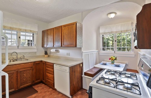 Falcon Heights House | St. Paul Cottage