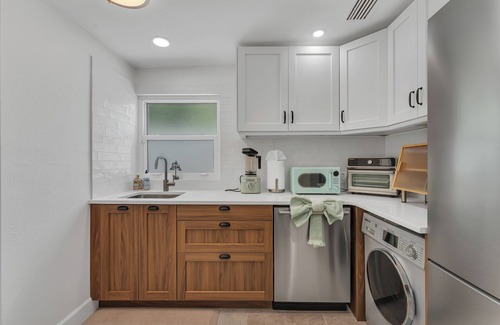 St. Petersburg - Clearwater Apartment | St Pete Beach Gem Getaway Home w/Patio! 8mi Beach