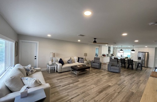 St. Pete Beach House | St Pete Beach Home with swimming pool located steps away from the Sandy Beach