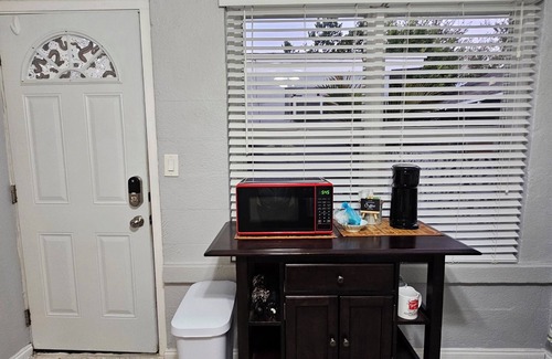 Historic Uptown Apartment | St Pete Historic Uptown Prime Location Studio