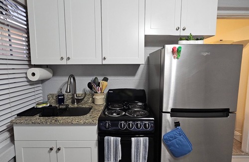 Historic Uptown Apartment | St Pete Historic Uptown Prime Location Studio