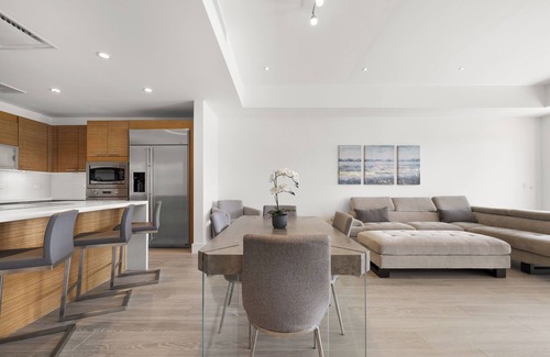 Herreras Condo | St Regis Modern Luxury Residence