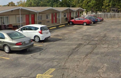 St. Robert Hotel | St Roberts Towne & Village Extended Stay