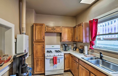 Bisbee Apartment | 'St Valentine' Apartment w/Balcony in Bisbee