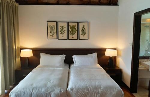 Kampung Bagan Lalang House | ST8 Sepang Golden PalmTree Family Villa 2 Bedroom