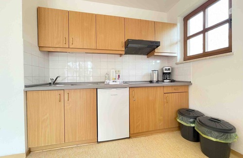 Stamsried Apartment | (STA1079) Modern fitters' apartment with balcony